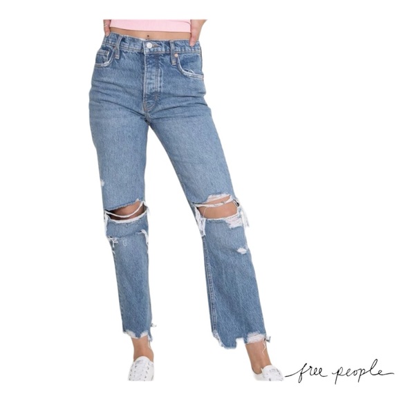 NWOT- Free People Tapered Baggy Boyfriend Jeans - Picture 1 of 6